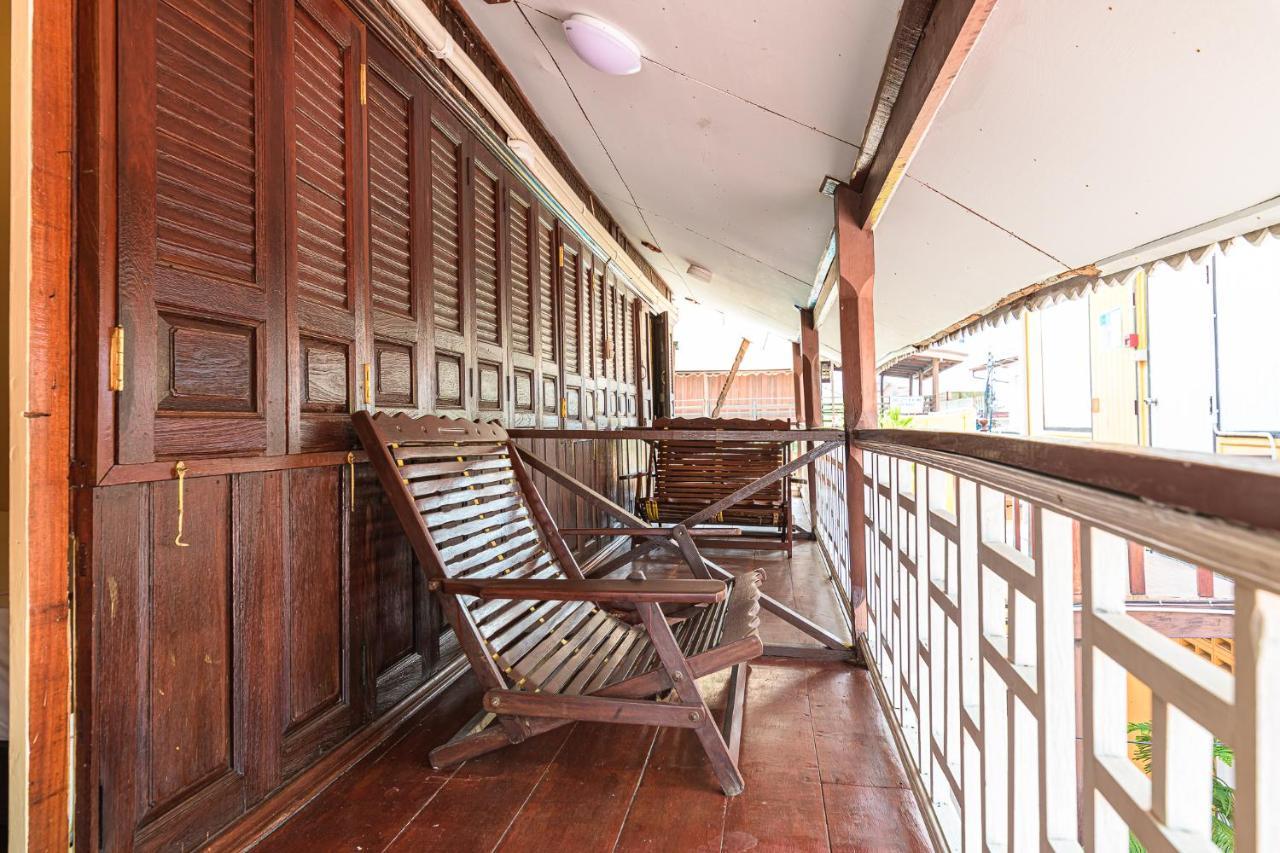 Mandarin Lodge By Victor HHQ Extérieur photo