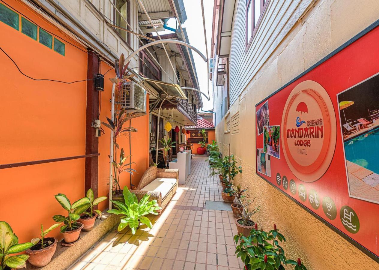 Mandarin Lodge By Victor HHQ Extérieur photo