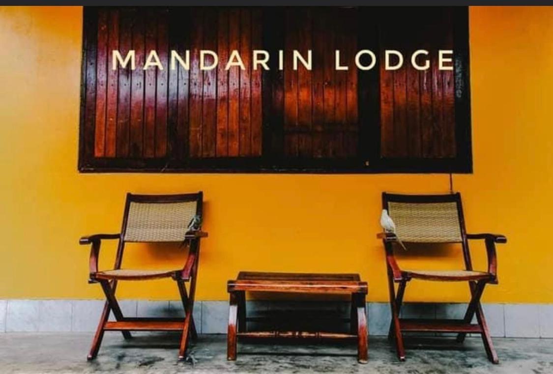 Mandarin Lodge By Victor HHQ Extérieur photo