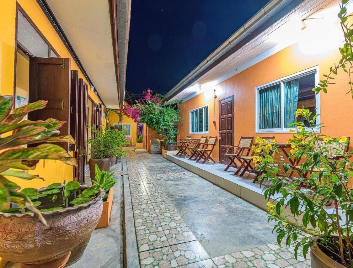 Mandarin Lodge By Victor HHQ Extérieur photo